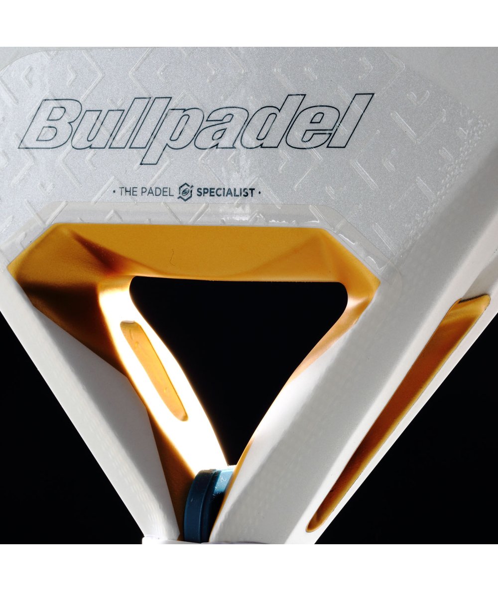 BULLPADEL RACKET PEARL 26